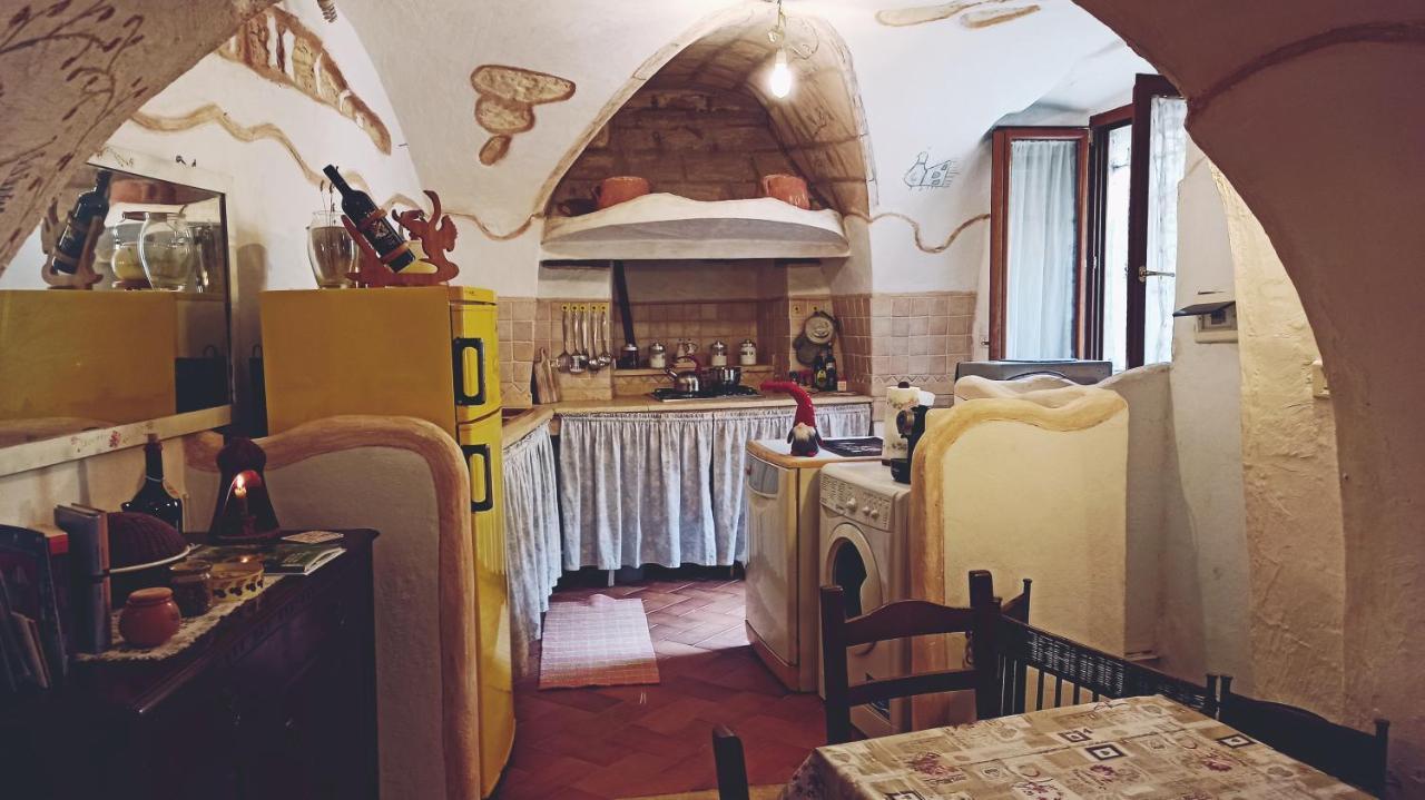 Casa Ele - Casa Indipendente Con Cucina - Bikes Friendly Daire Sassari Dış mekan fotoğraf